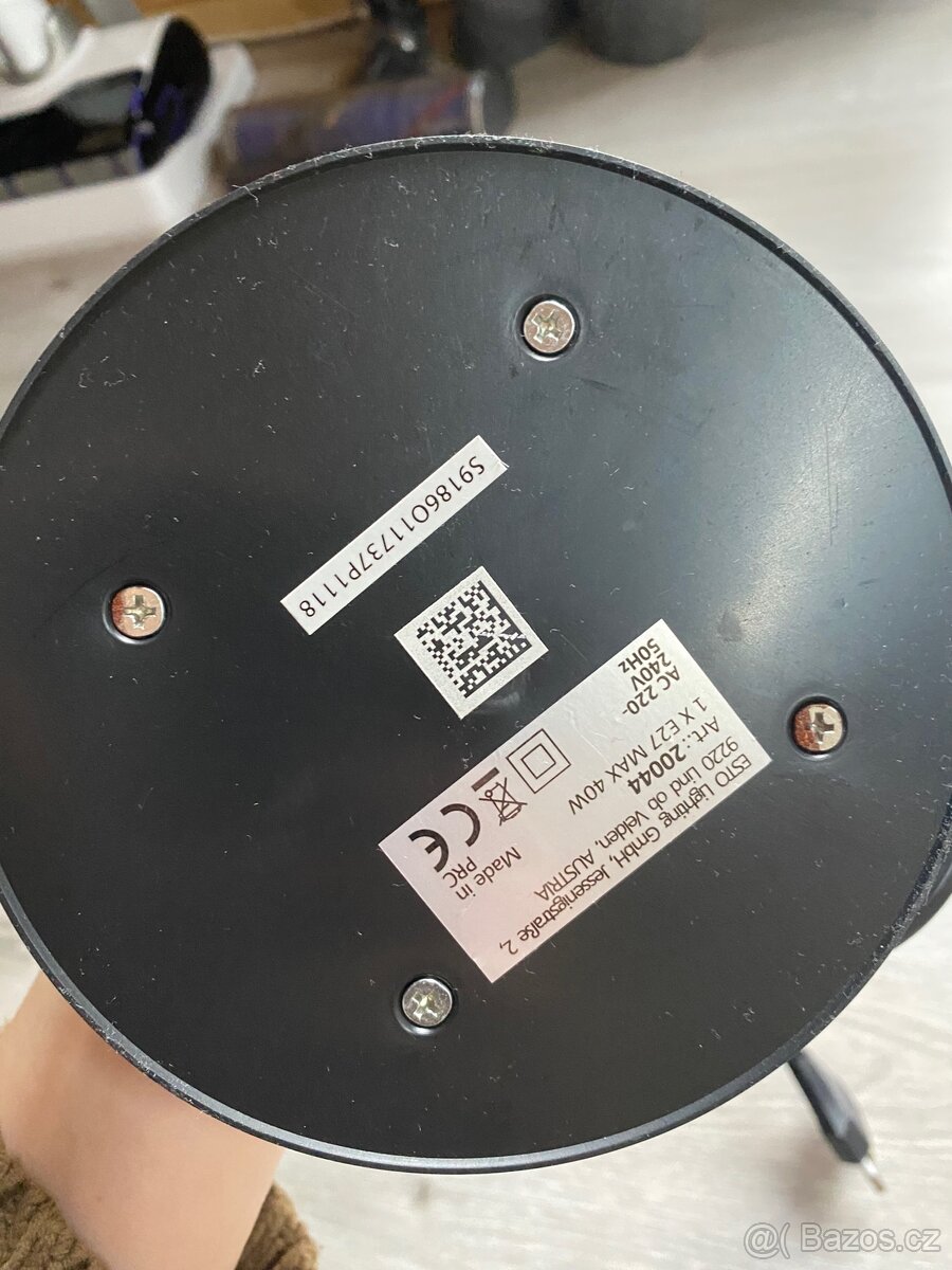 Kovová růžová stolní lampa - 4