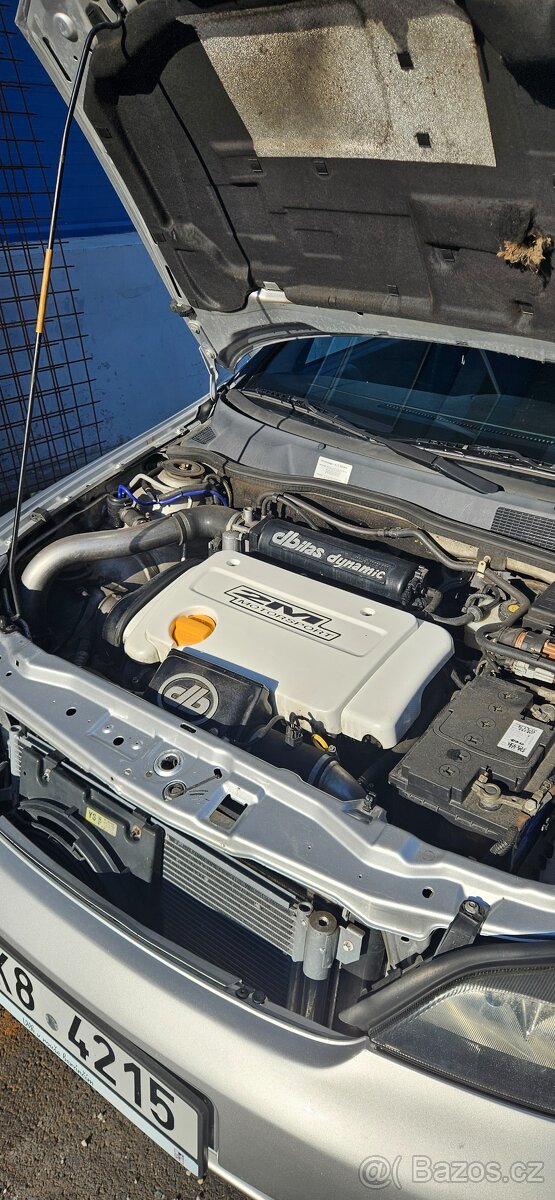 Opel Astra 1.6 16v Turbo - 4