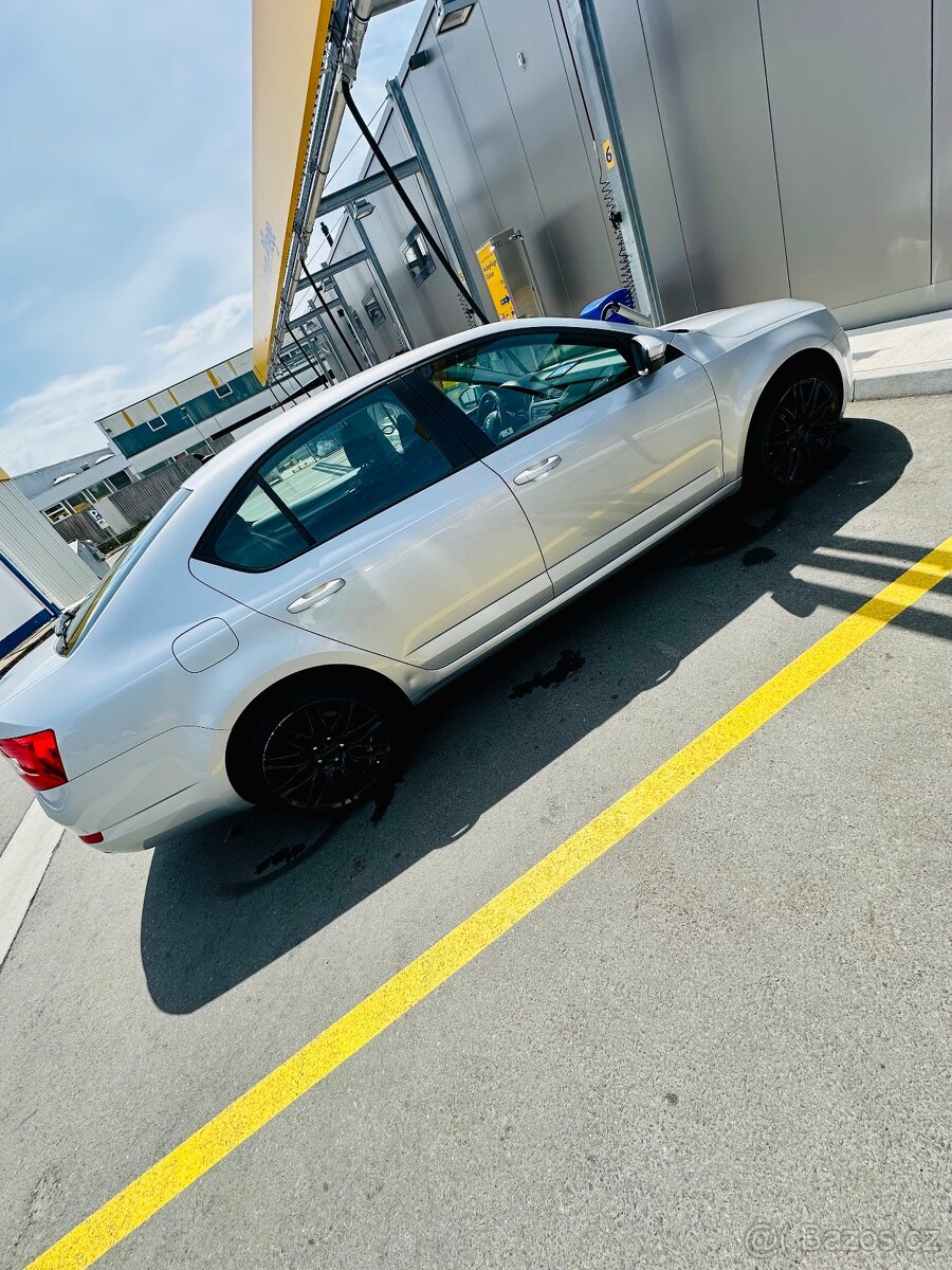 Škoda Octavia 3 1.6 TDI 77kw - 4