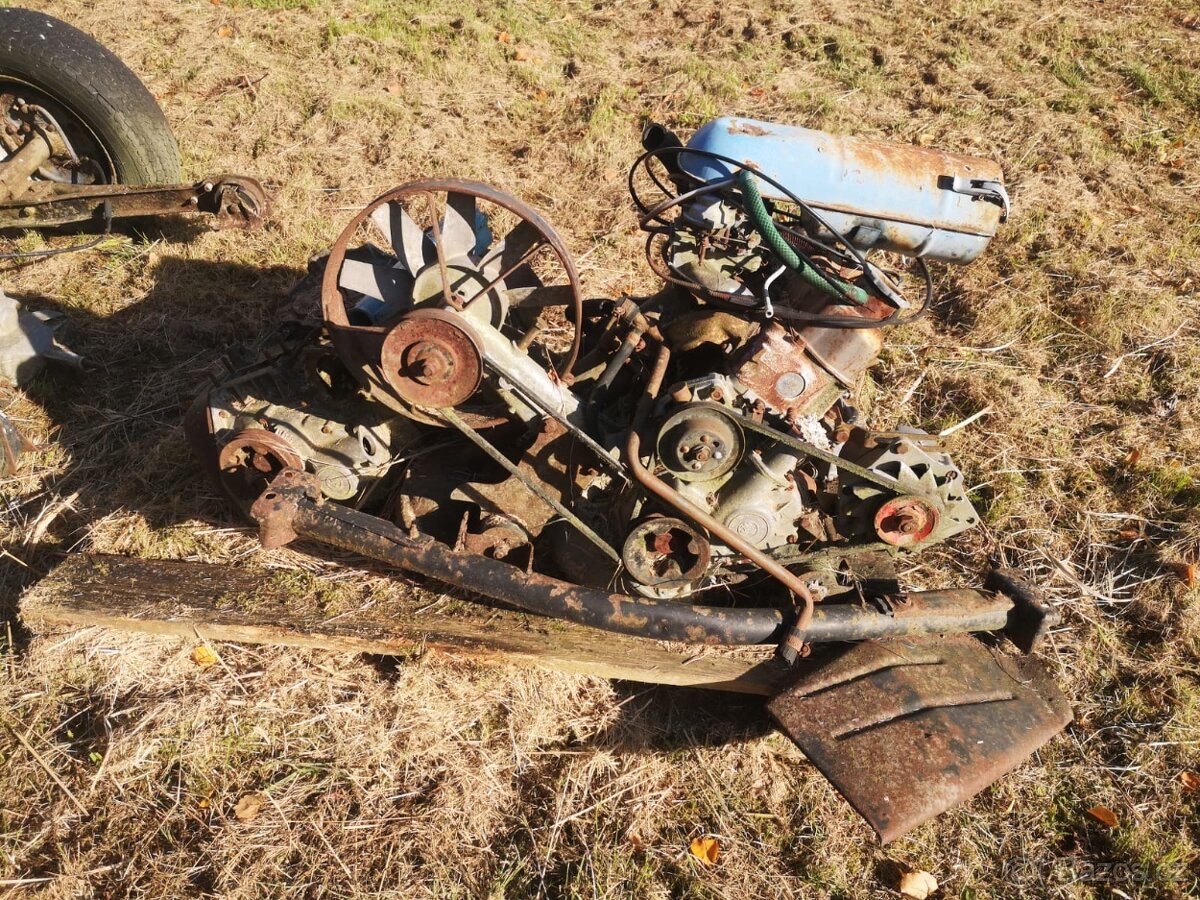 Motor a převodovka Škoda - 4