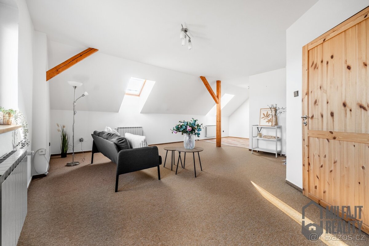 Dvougenerační RD (3+1, 4+kk), 2.135 m2 pozemek, Železný Brod - 4