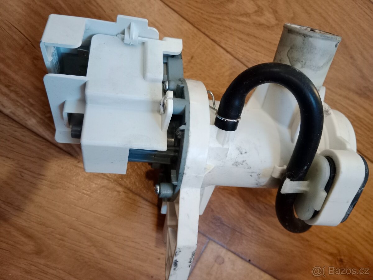 Samsung WF 8600 NHW/XEH - 4