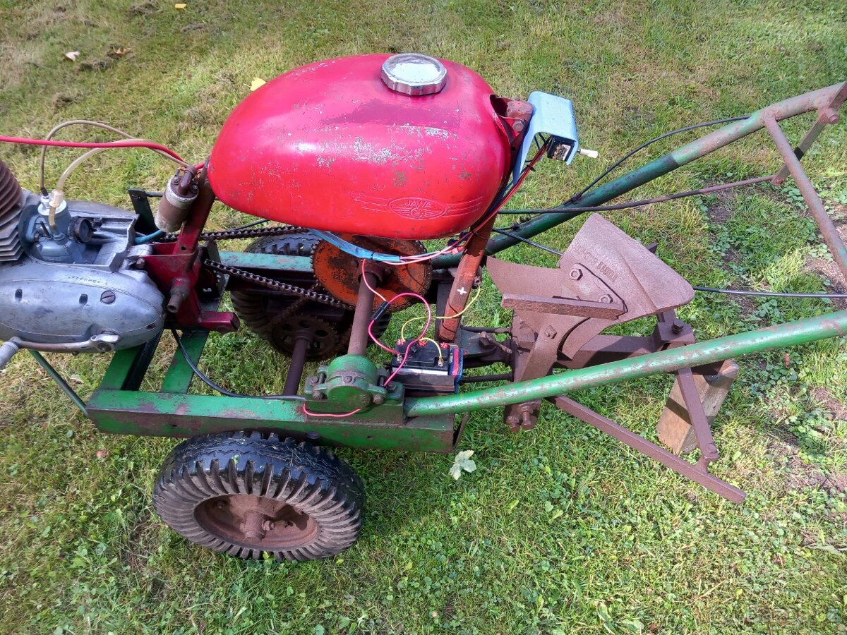 Traktůrek domácí výroby - "Tera" - 4