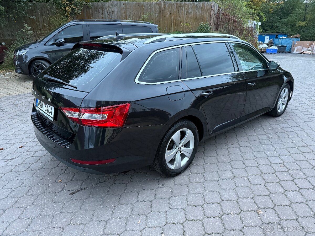 PRONÁJEM VOZIDLA SKODA SUPERB SPORT LINE, 2.0 TDi, DSG, R.V. - 4