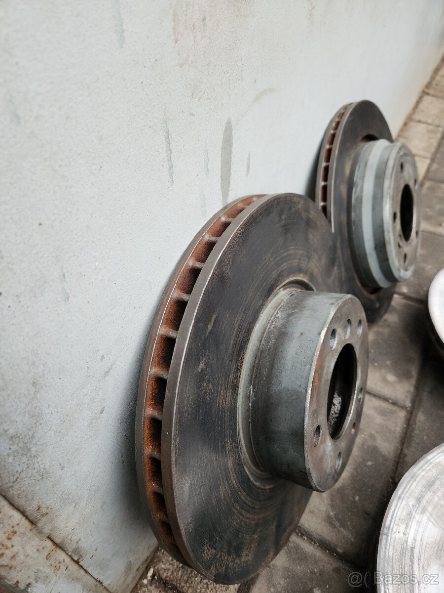 BMW E39 V8 brzdy komplet originál BMW - 4