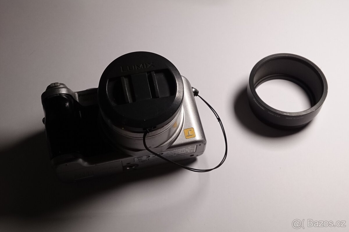 PANASONIC LUMIX DMC-FZ7 - 4