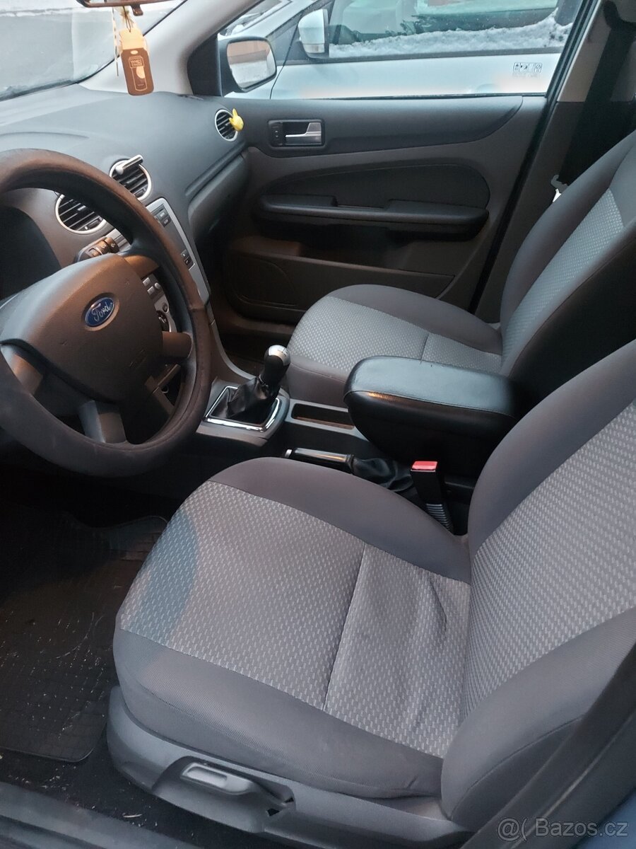 Ford focus 1.6i (74kW) - 4