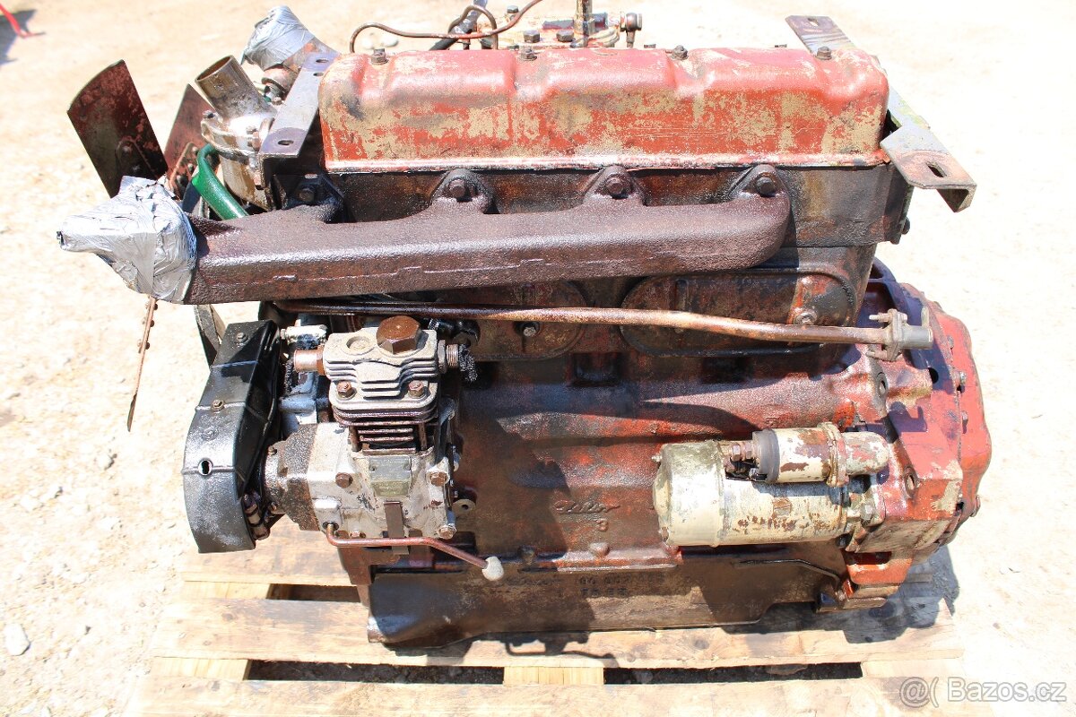 Zetor 8011 8111 10145 díly motoru - 4