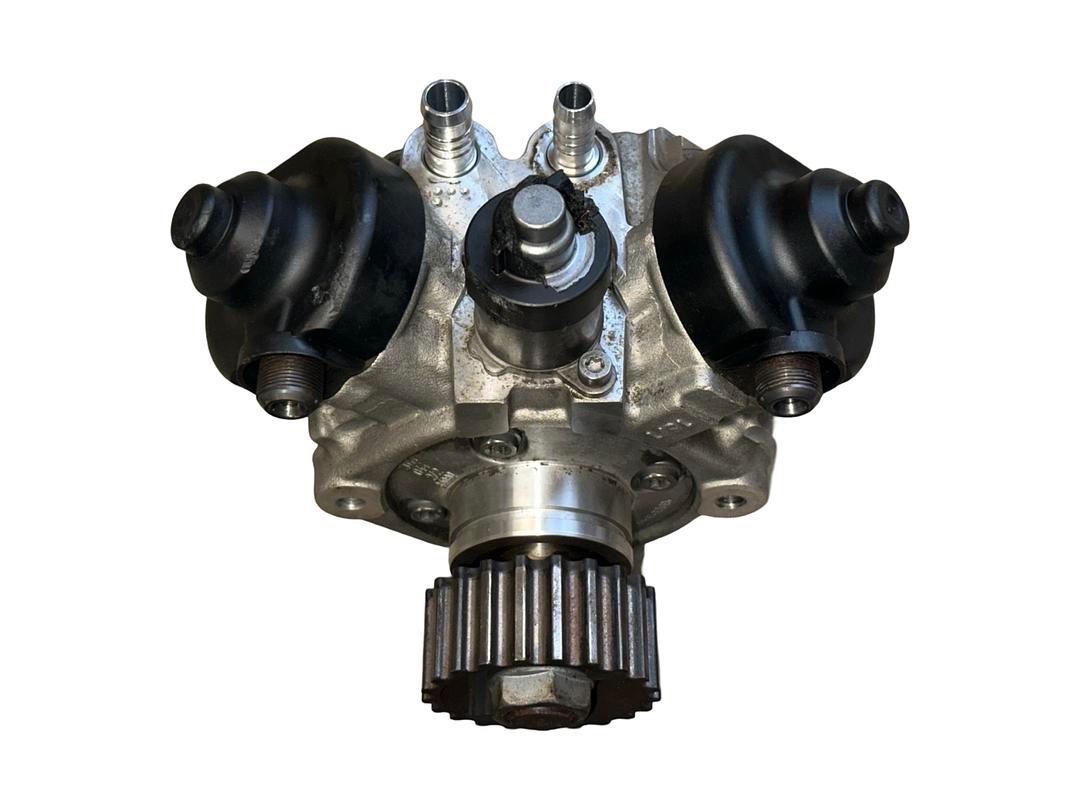 Vstřikovací čerpadlo 057130755AC CKDA VW Touareg 7P 2011 - 4