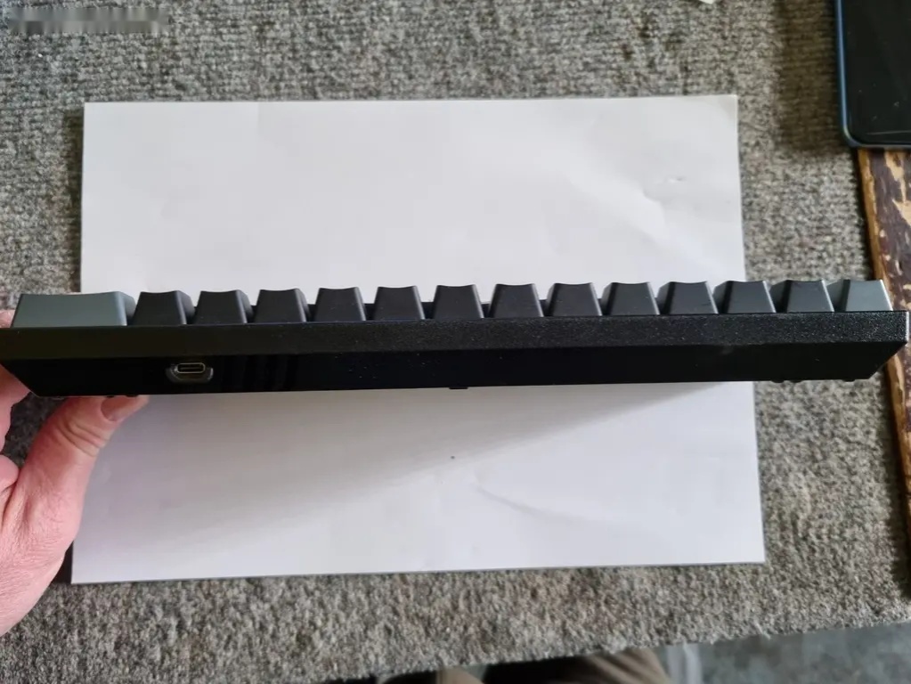 Herní klávesnice Trust GXT 867 - 4