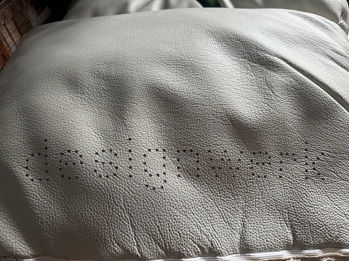 Prodám LUXUSNÍ koženou sedací soupravu - 4