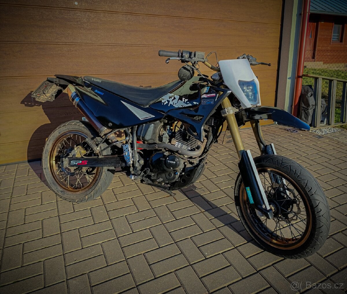 Yuki sm 125 Supermoto - 4