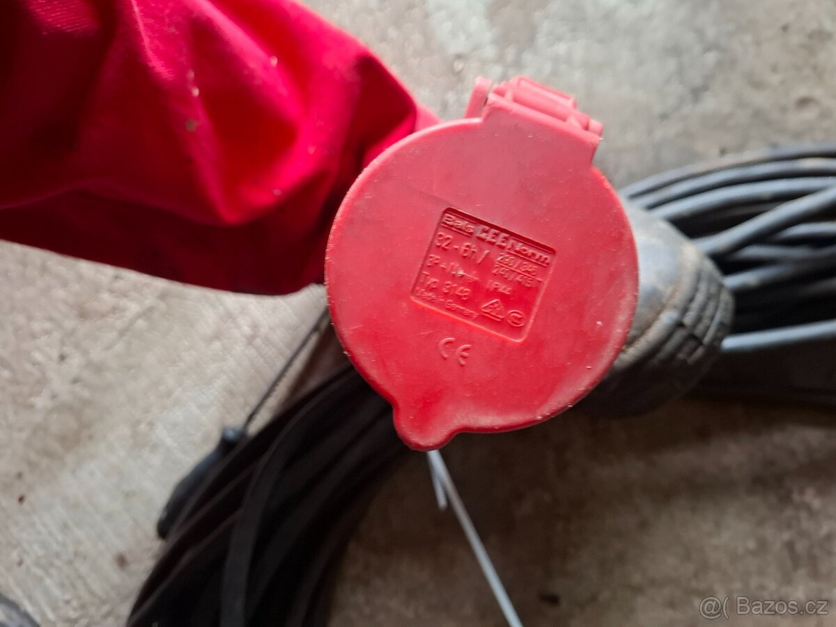 Prodlužovací kabel 380V - 4