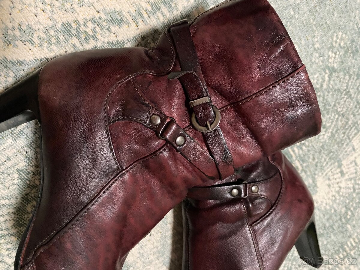 Dámské polokozačky Baťa vel.39 - 4