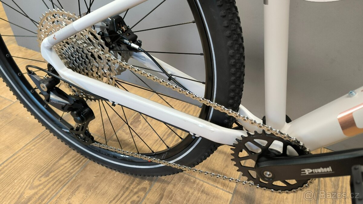 Cube Access 27 1x11 světle šedá S 2026 - 4