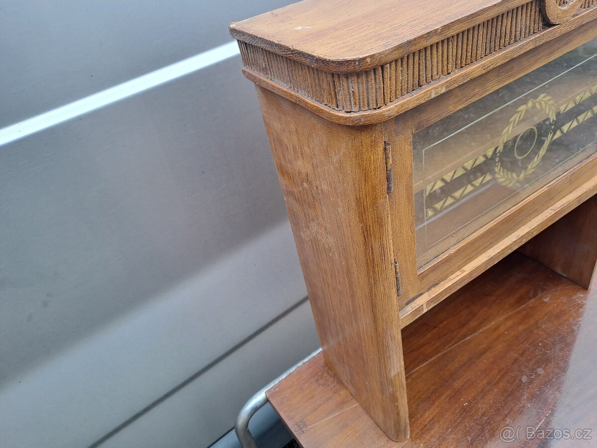 skříňka - polička - lékárnička č.2 - 4