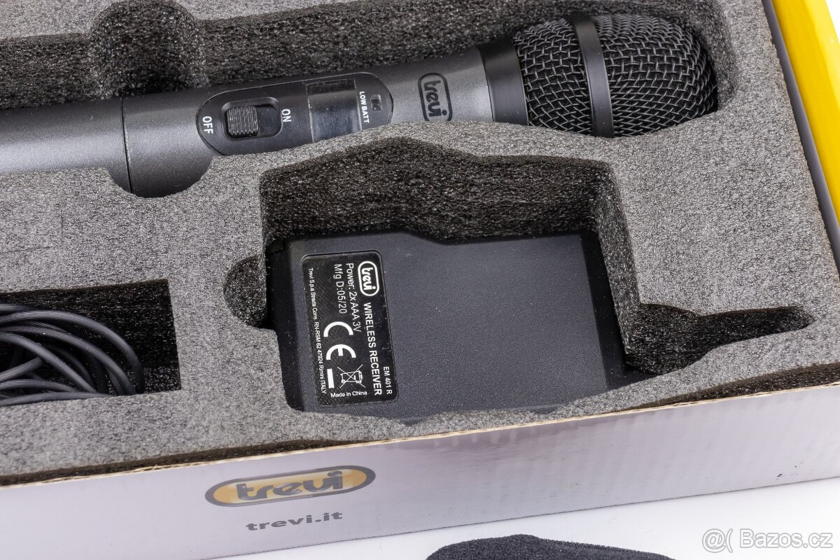 Bezdrátový dynamický mikrofon Trevi EM 401 R - 4