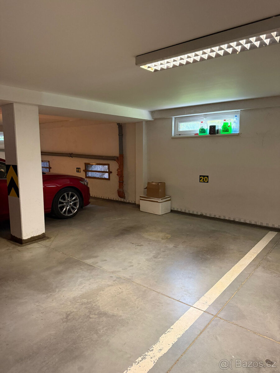 Pronajem garazoveho stani Praha 8 - 4