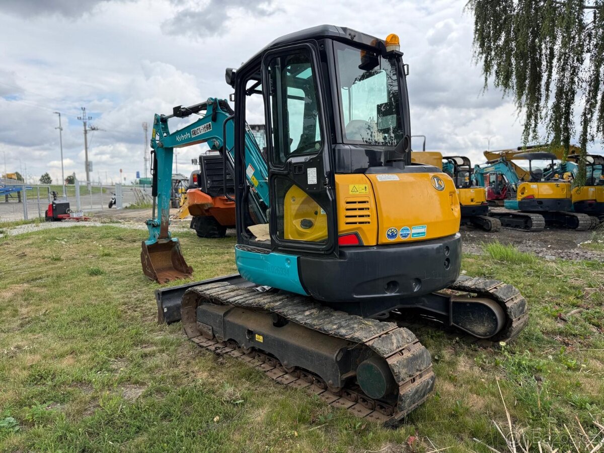 Kubota U40e - 4