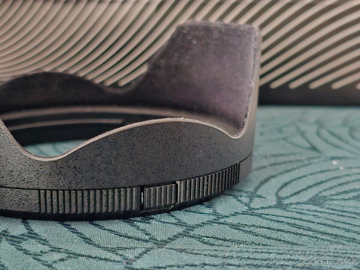 Sluneční clona Nikon HB-87 k 24-70 F/2.8 - 4