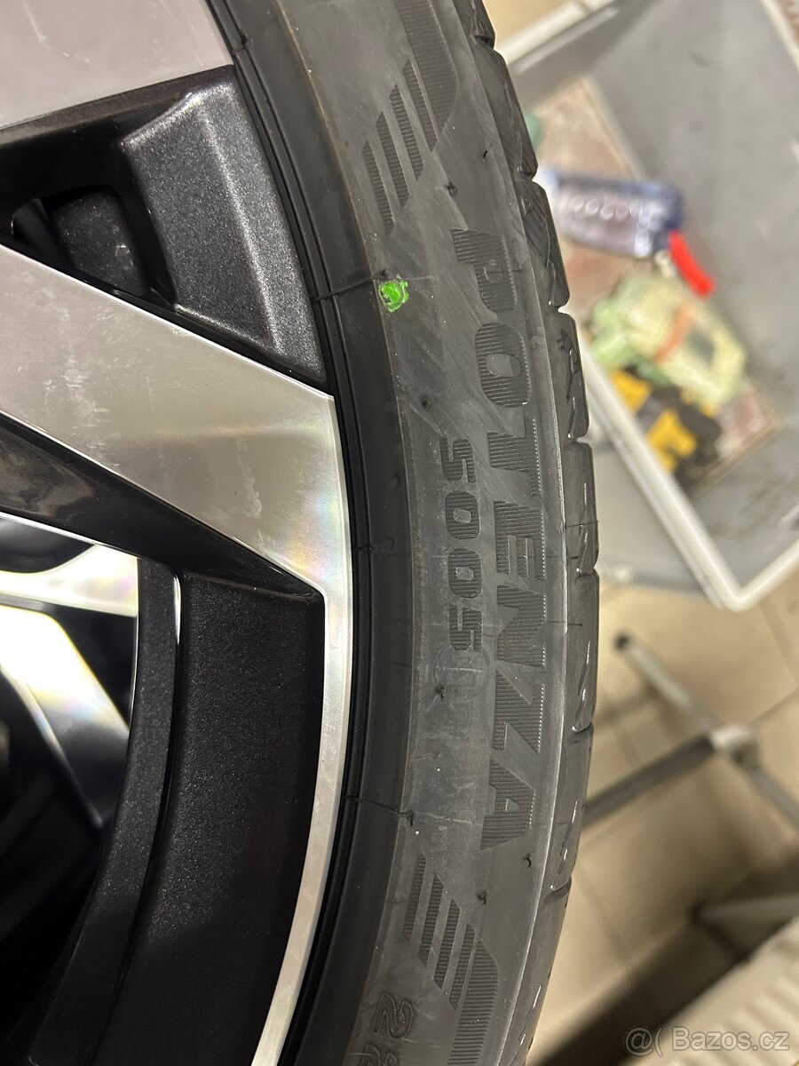 Škoda Octavia IV RS originální ALU Elias 19” 225/40 R19 - 4