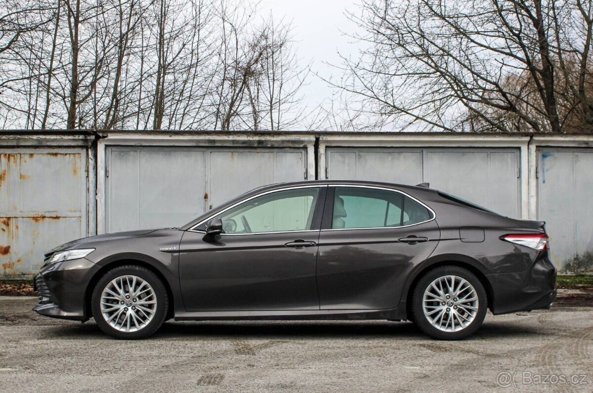 Toyota Camry 2.5 Hybrid Executive e-CVT - 4