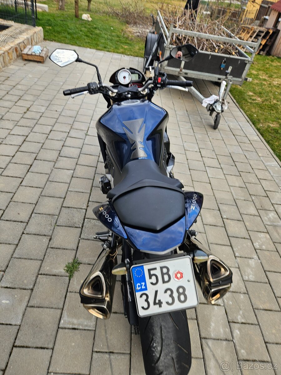 Kawasaki Z1000 - 4