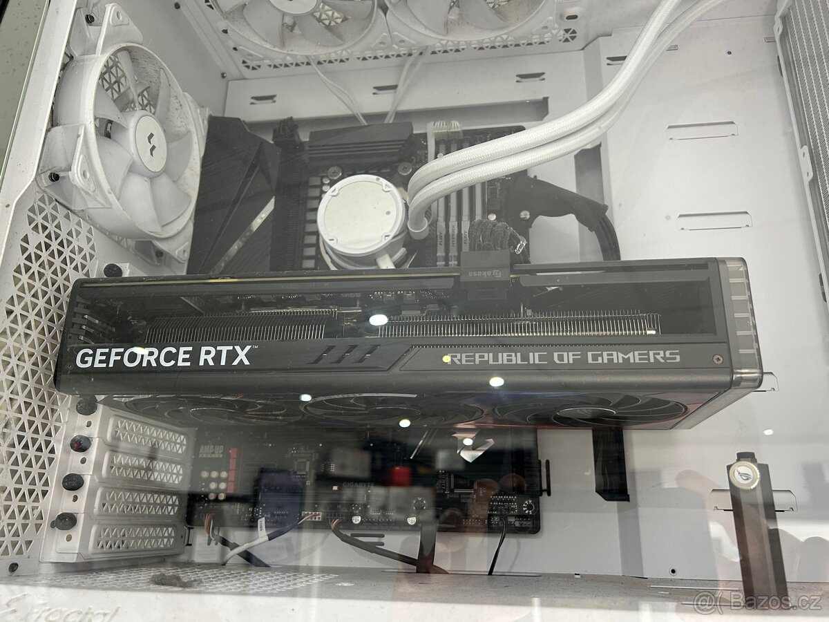 Herní PC +monitor - 4