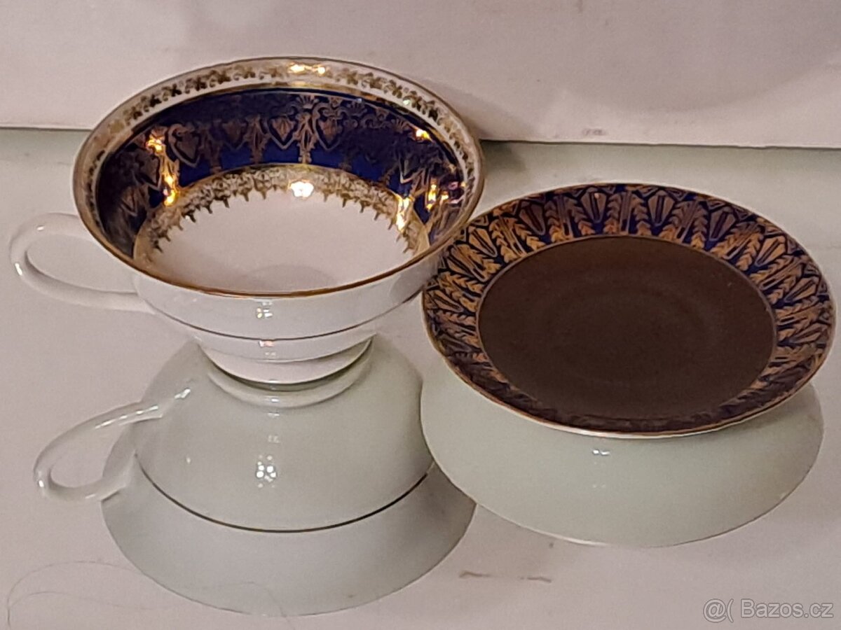 Starožitný hrneček s podšálkem v barvě kobaltové modři - 4