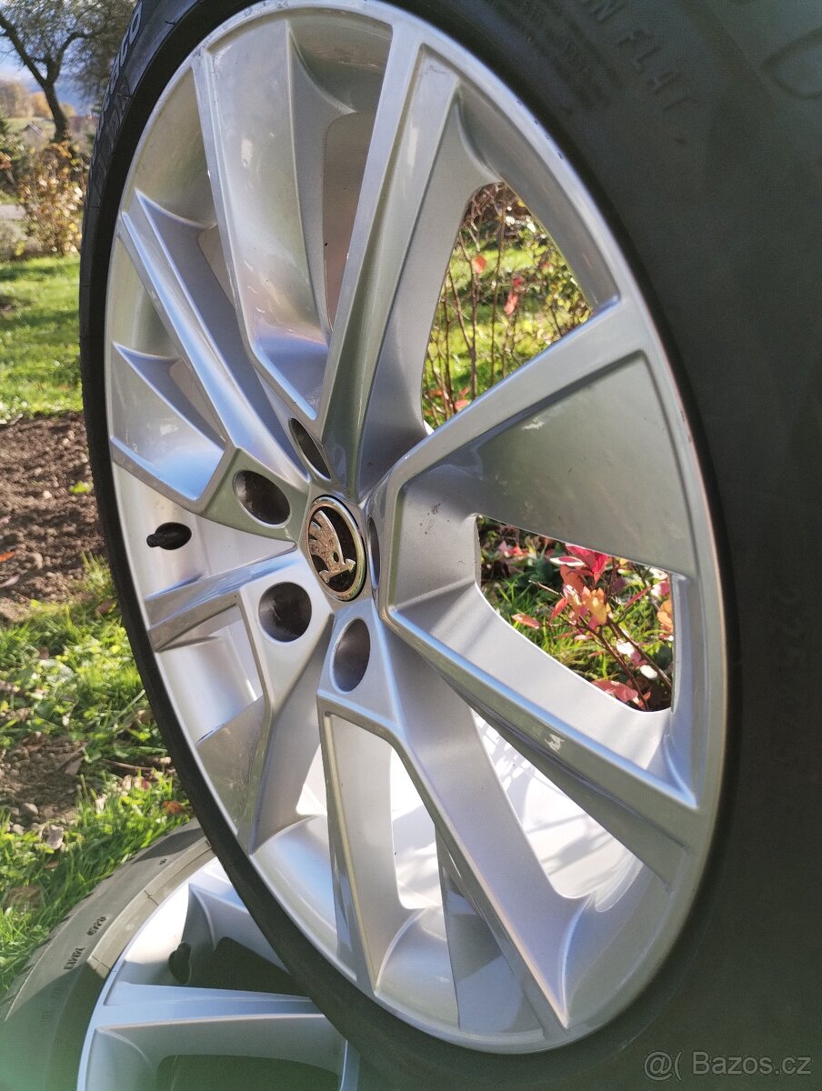 Originál ALU kola Škoda Octavia R18 + letní pneu - 4