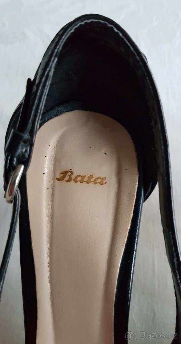 Dámské černé lodičky – značka Baťa - 4