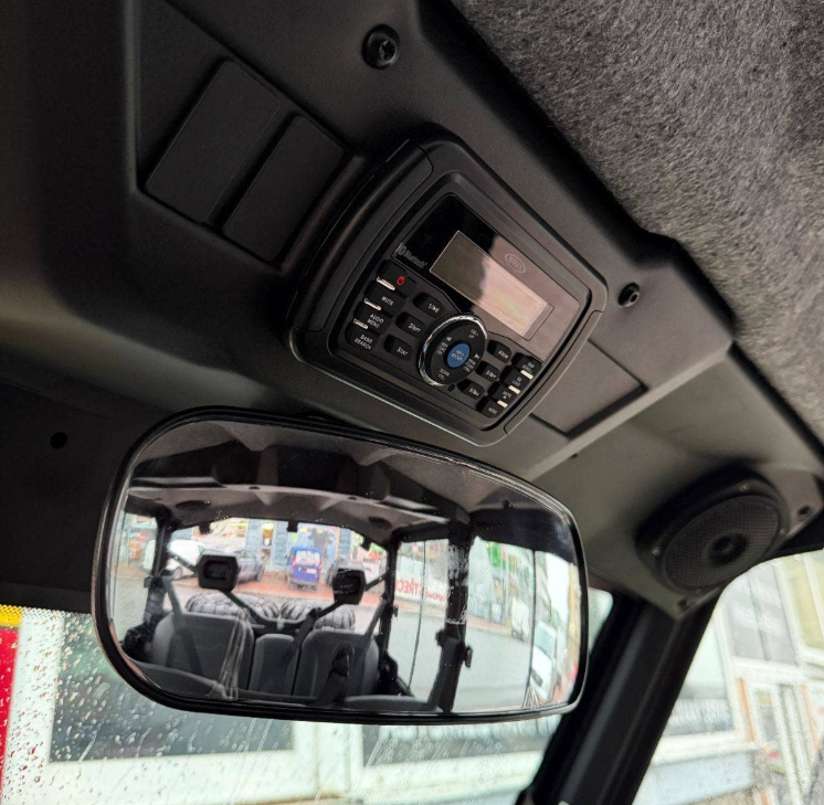 CAN-AM Traxter MAX HD10 XU T ABS MY25 Dusty Navy 6 míst - 4