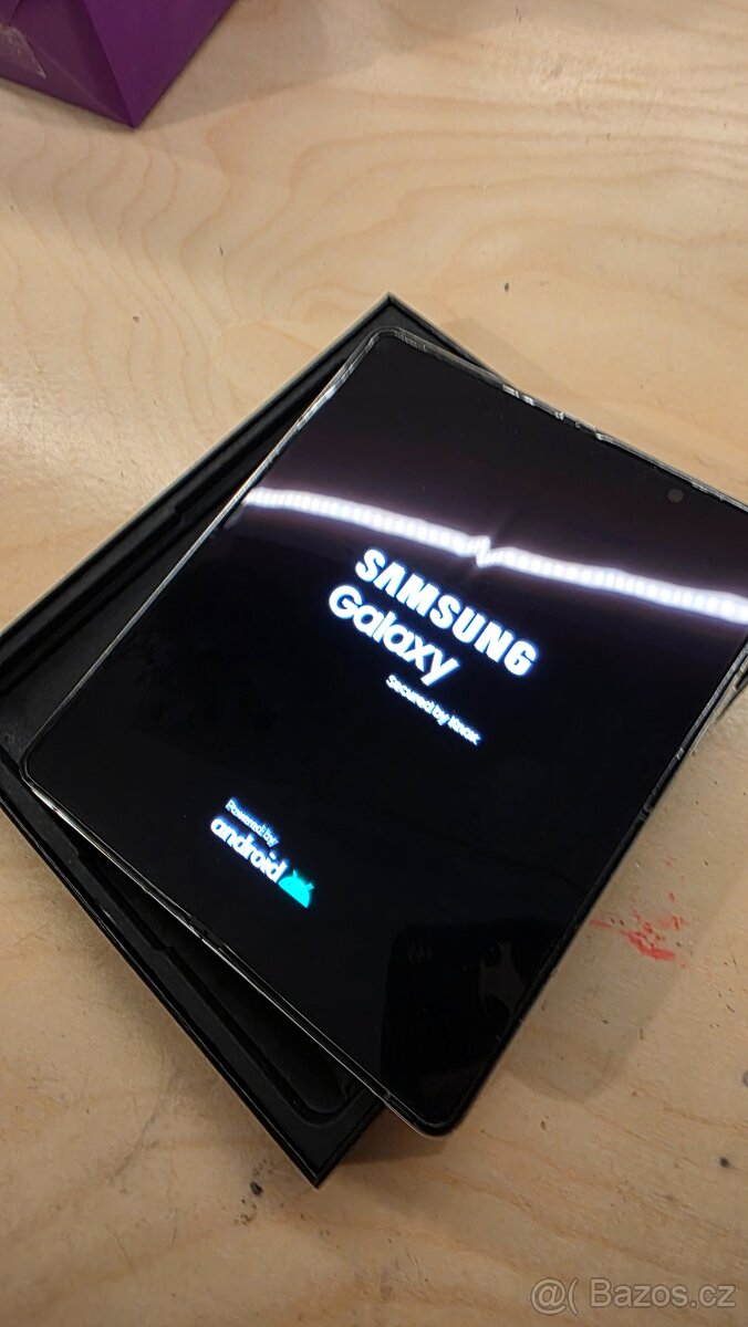 Galaxy Fold 5 512 Gb bílý - 4