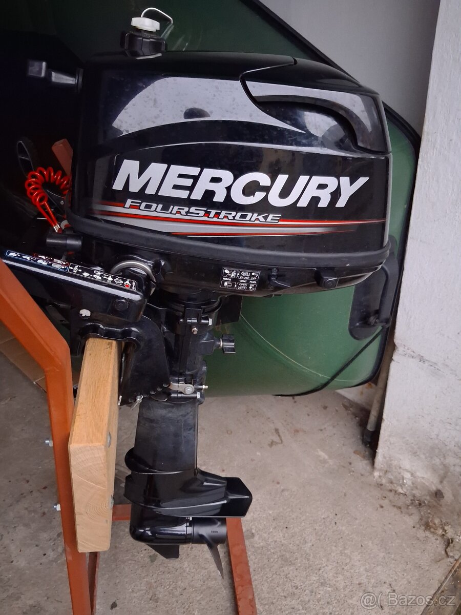 Nafukovací člun s motorem - 4