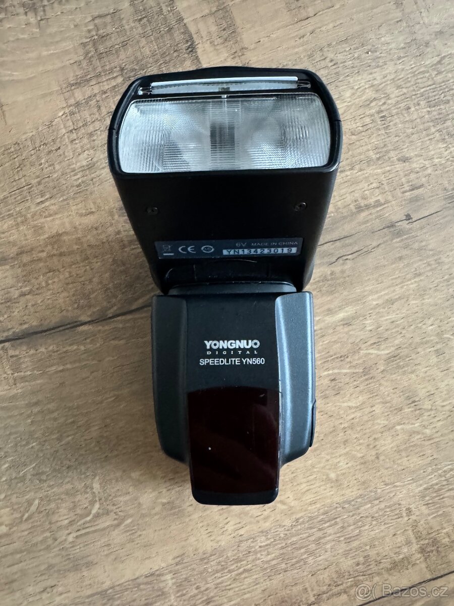 Prodám blesk SPEEDLITE YN560 - 4
