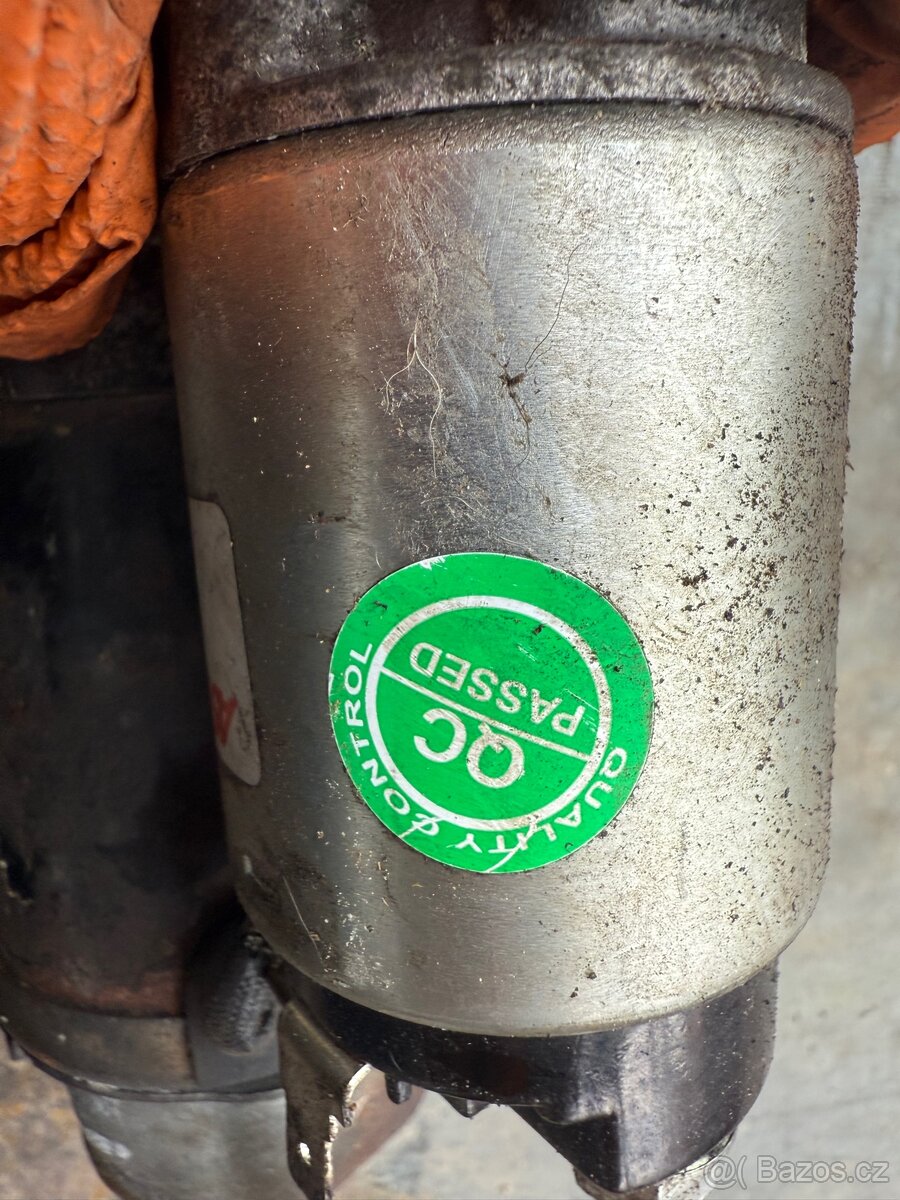 Startér Subaru 3.0 H6, zánovní - 4