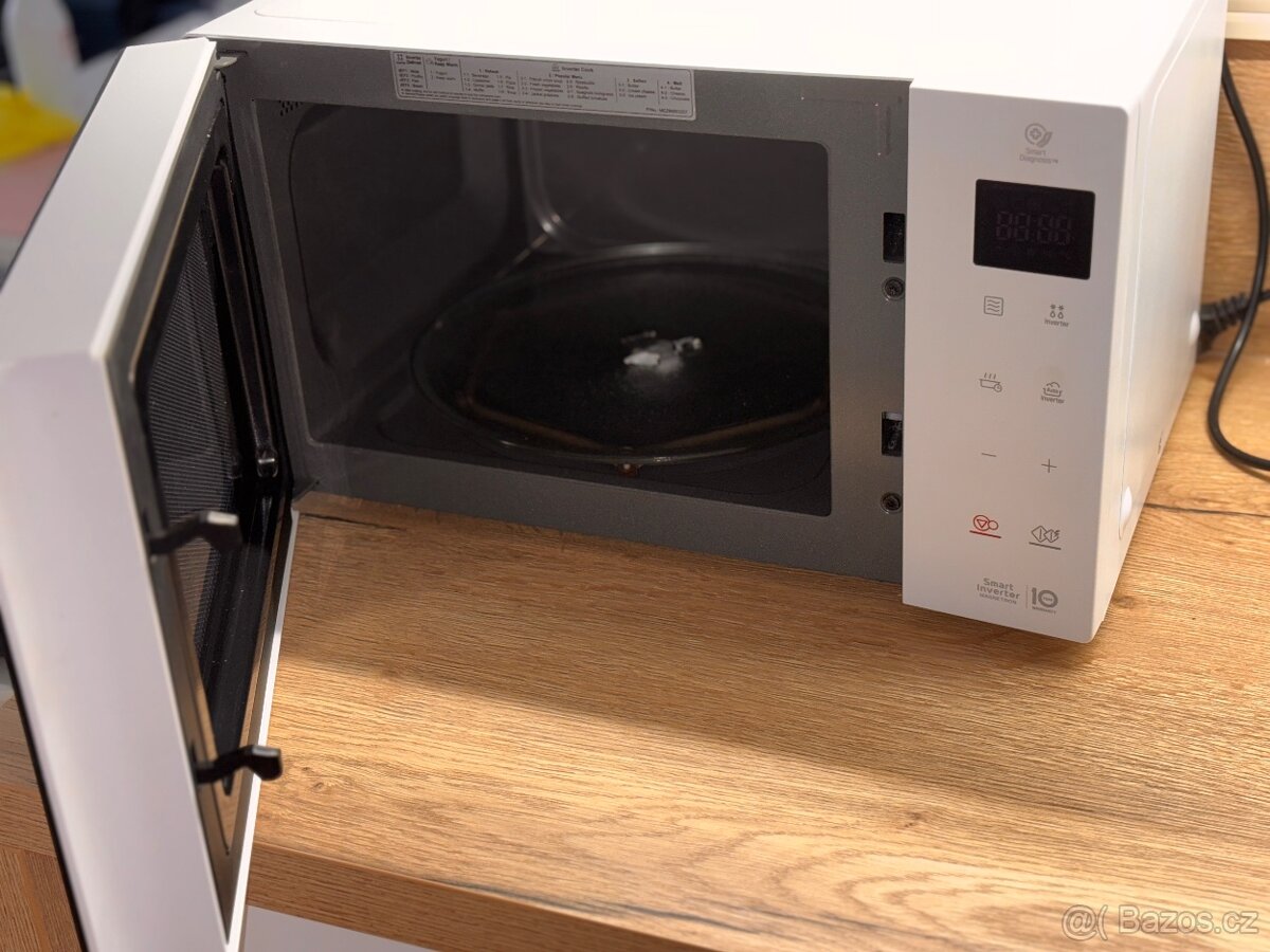Mikrovlnka značky LG - 4