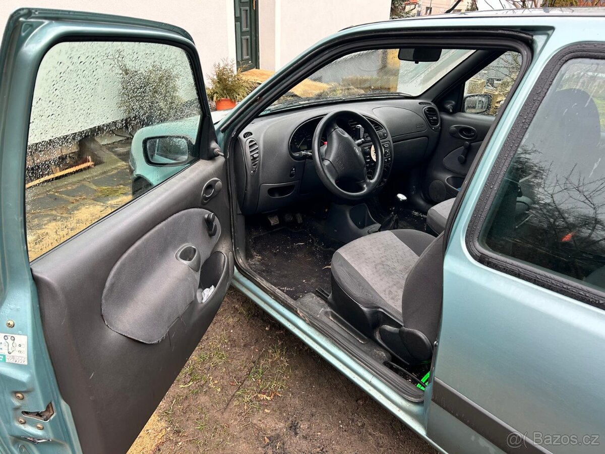Ford Fiesta 2000 - 4