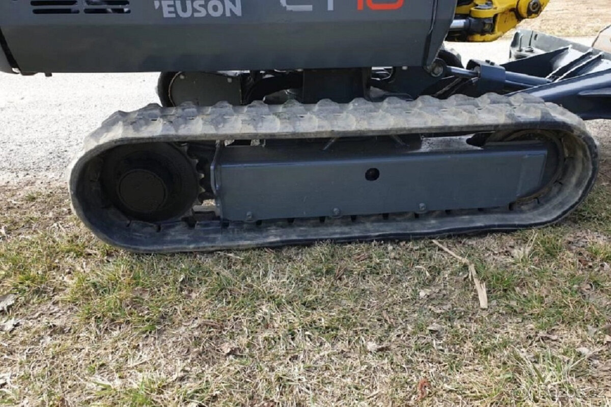 18,8 HP(14 kW-)3 válce,1 116 cm³•minibagr•WackerNeusonET16 - 4