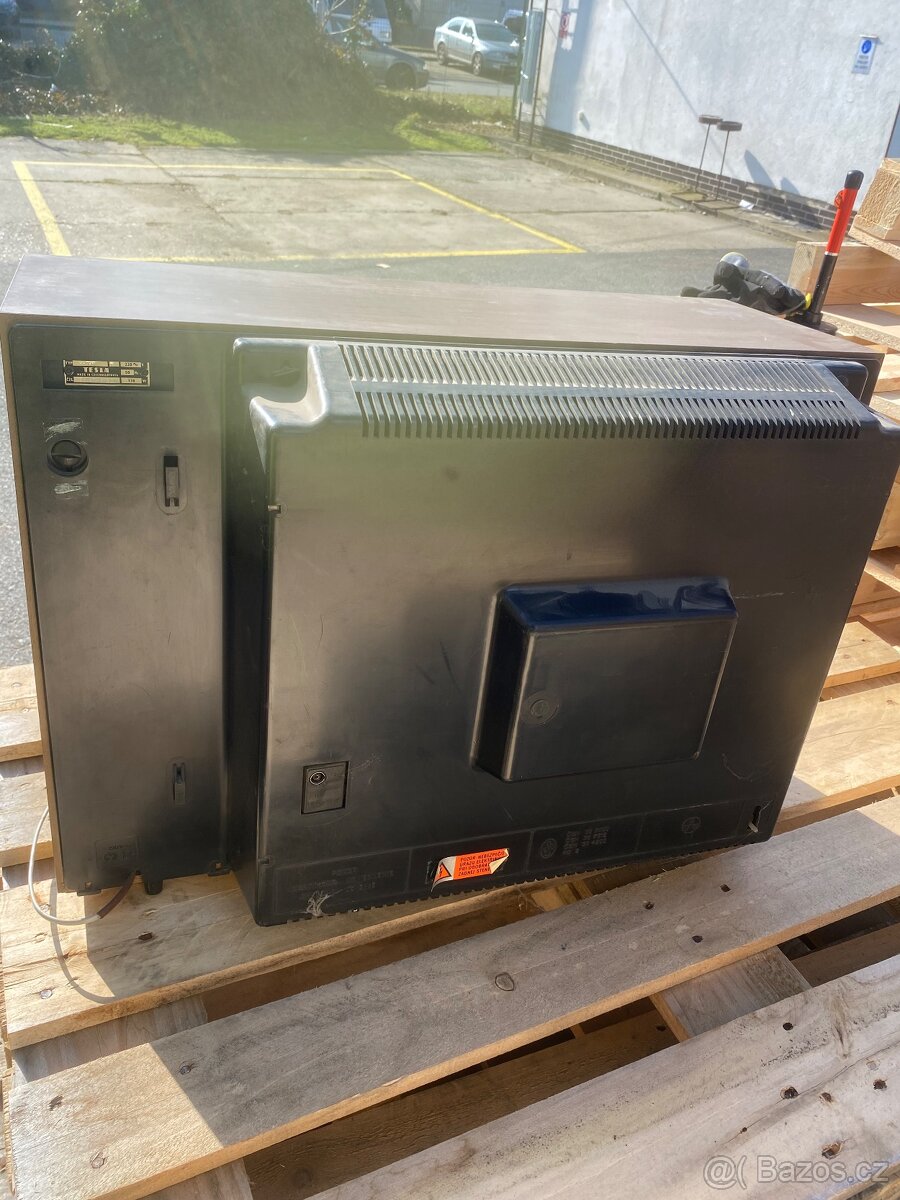 Retro televize Tesla Color 424 – 80. léta - 4