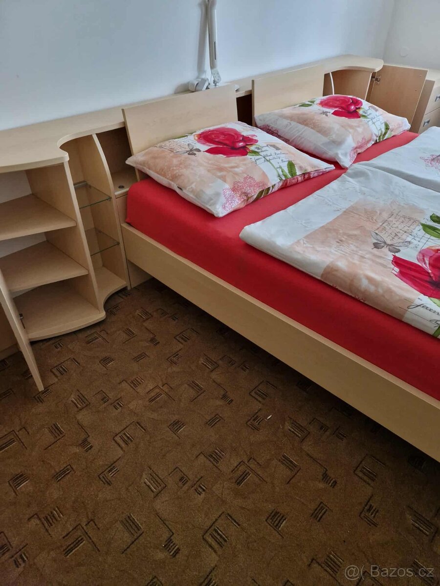 Manželská postel s komodami - 4