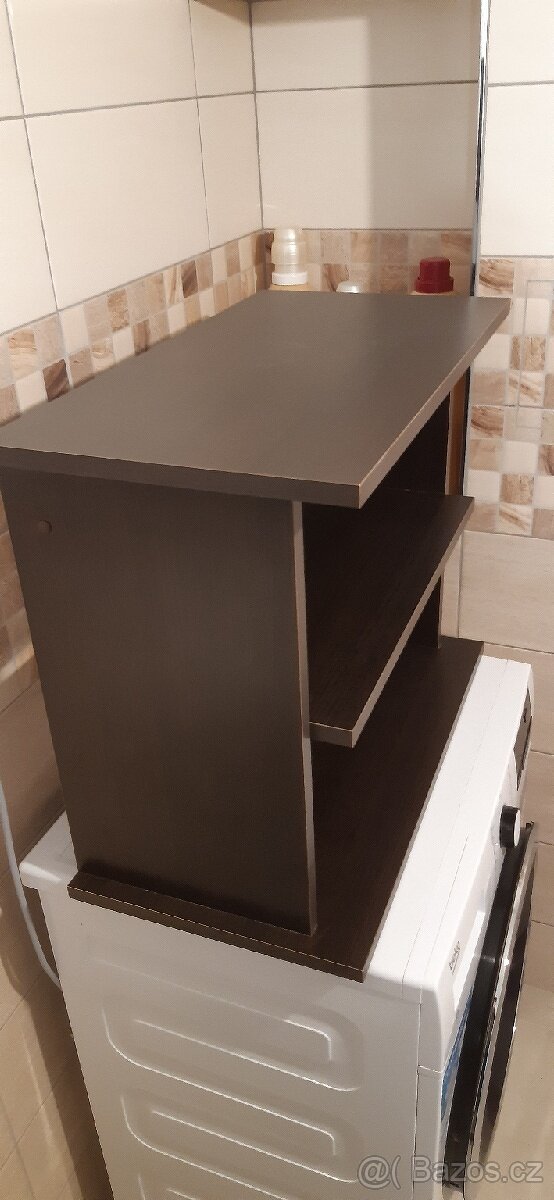 stoleček pod TV + ramínka na šaty + Makita 6271D - 4