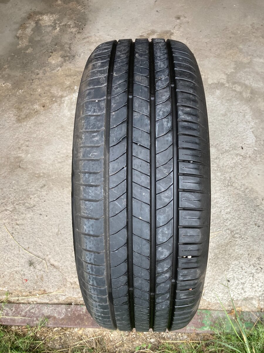 pneu 215/60R17 - 4