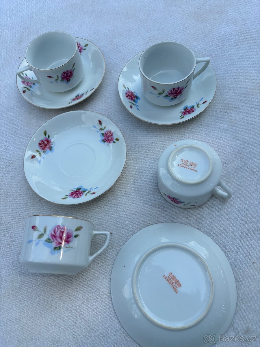 Různé sety hrnečků s talířky - 4