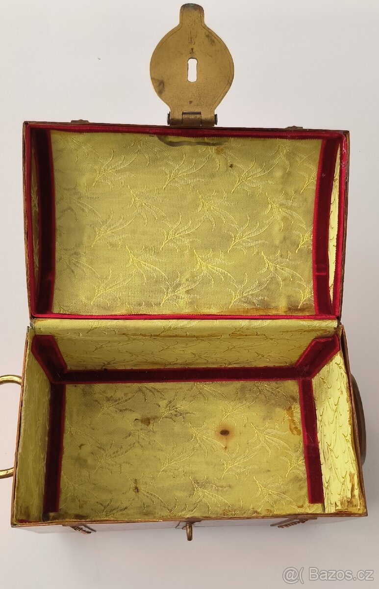 MOSAZNÁ ŠPERKOVNICE - 4