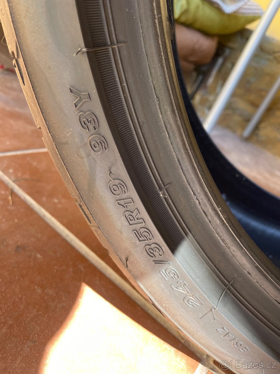 Bridgestone potenza S001 245/35R19 kusovka - 4