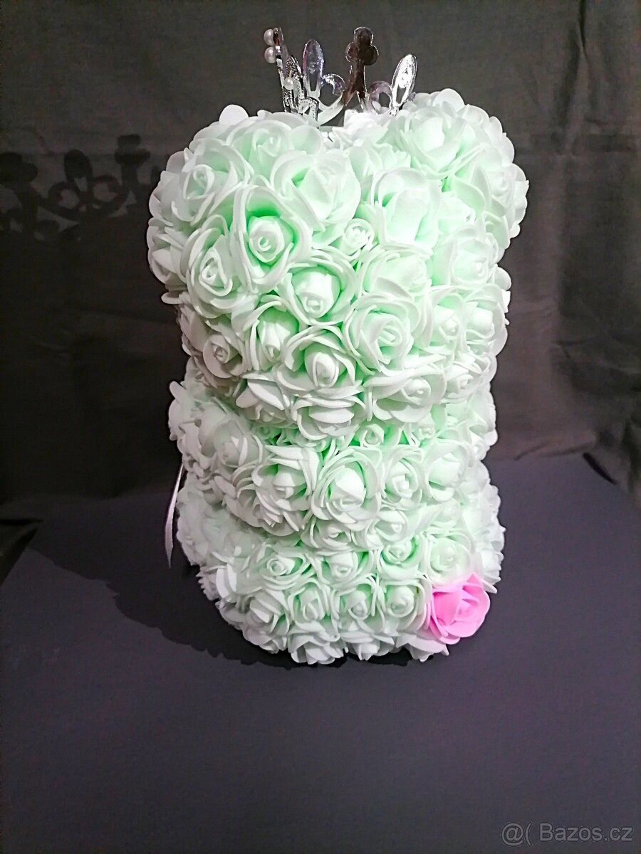 Medvídek z pěnových růží - Mentolový - 4