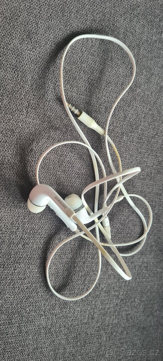 Sluchátka retro Nokia a Samsung - 4