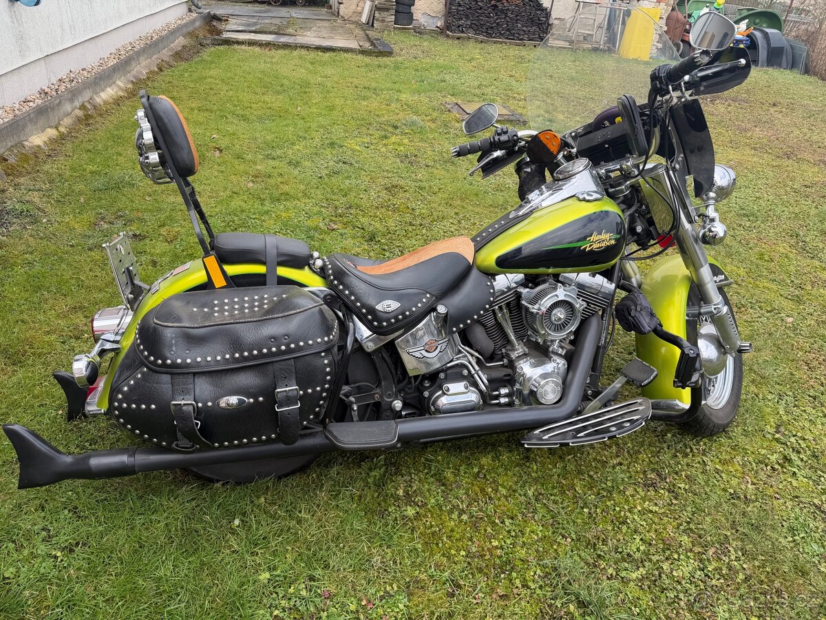 Harley-Davidson FXSTC Softail Custom - 4