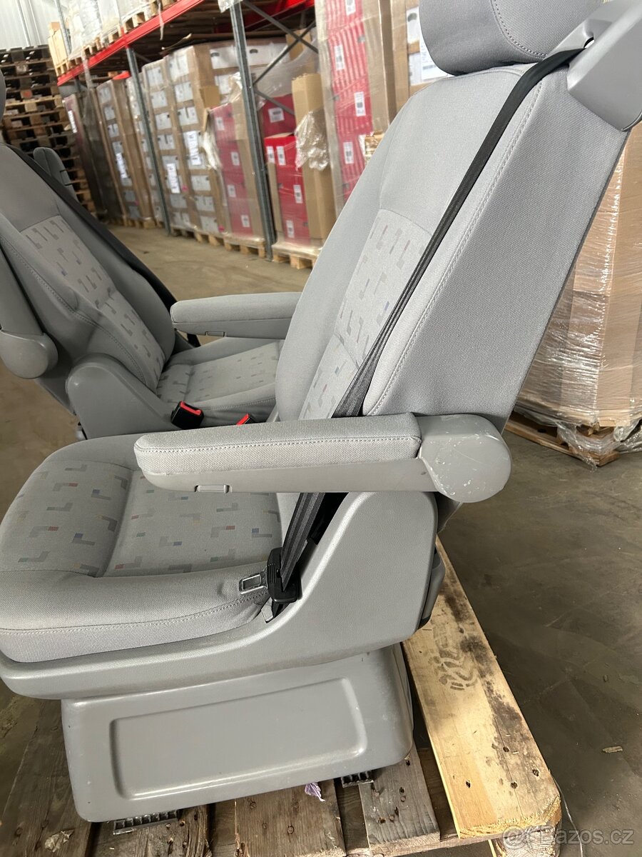 Otočné sedadla VW T5 - 4